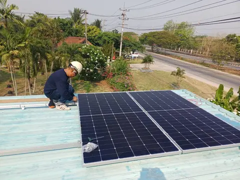 ห้องเย็นพรทิพย์ ลำปาง 15kW 3P — รูปที่ 9