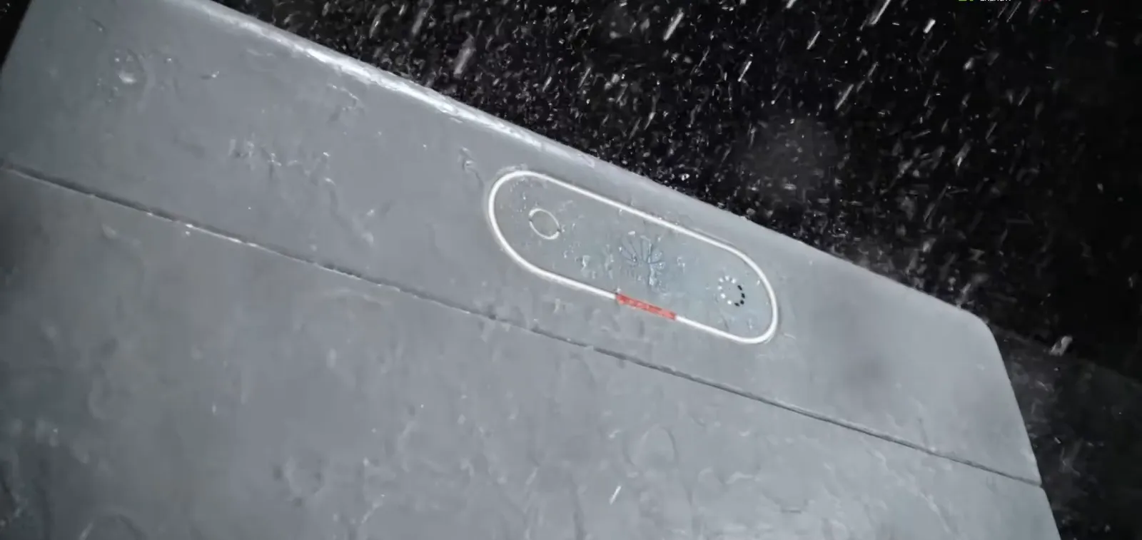 LUNA2000-S1 ในการทดสอบฝนตกหนัก